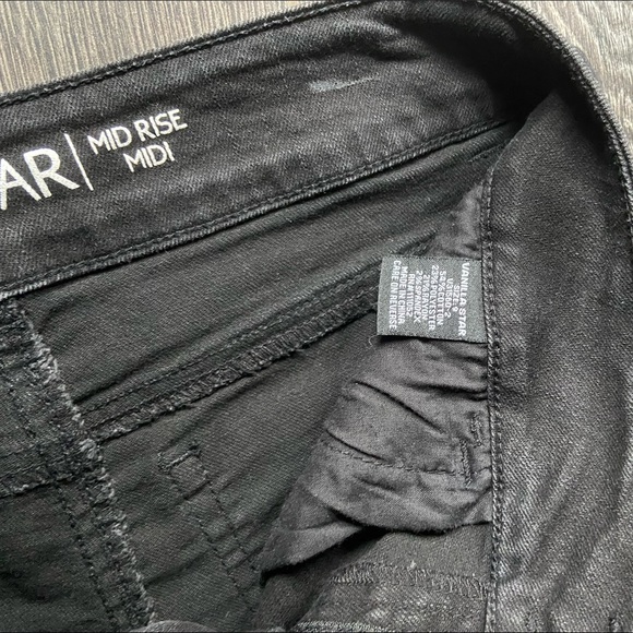 Distressed Black Denim Shorts - Picture 5 of 5